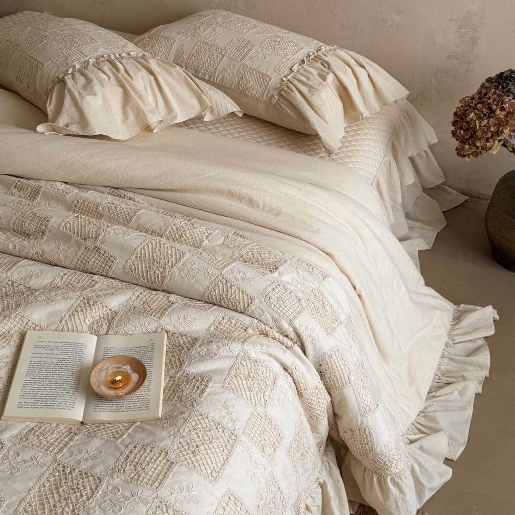 Aveline Checkered Lace Bedding Set