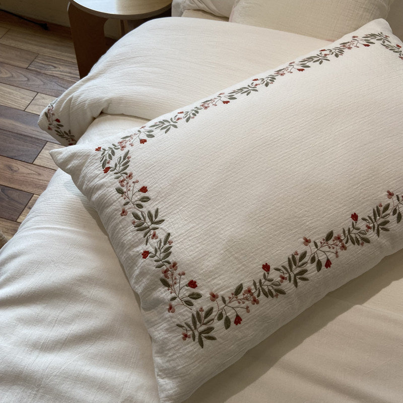Amélie Embroidered Gauze Bedding Set