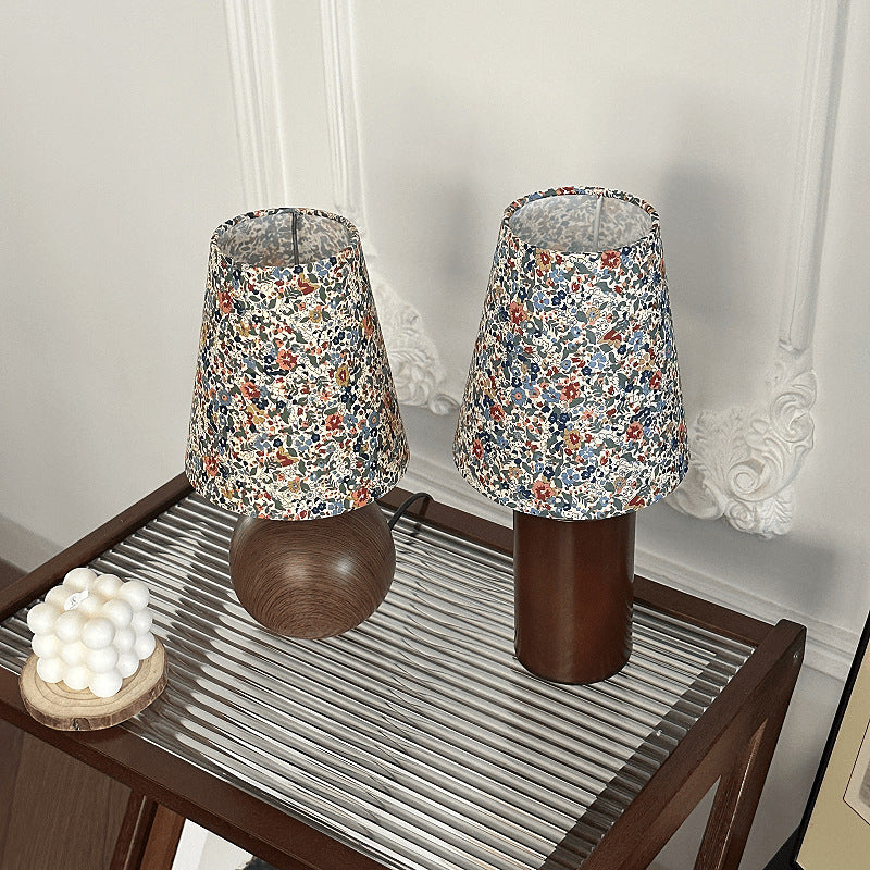 Fleur Vintage Floral Table Lamp